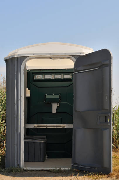 Portable Toilet Options We Offer in Priceville, AL